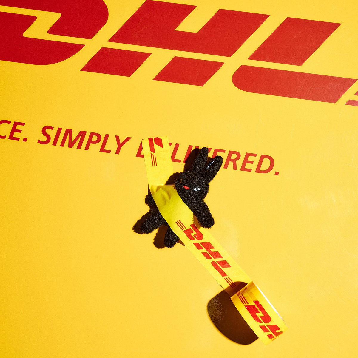 SAMO ONDOH x DHL : 1ST COLLABORATION