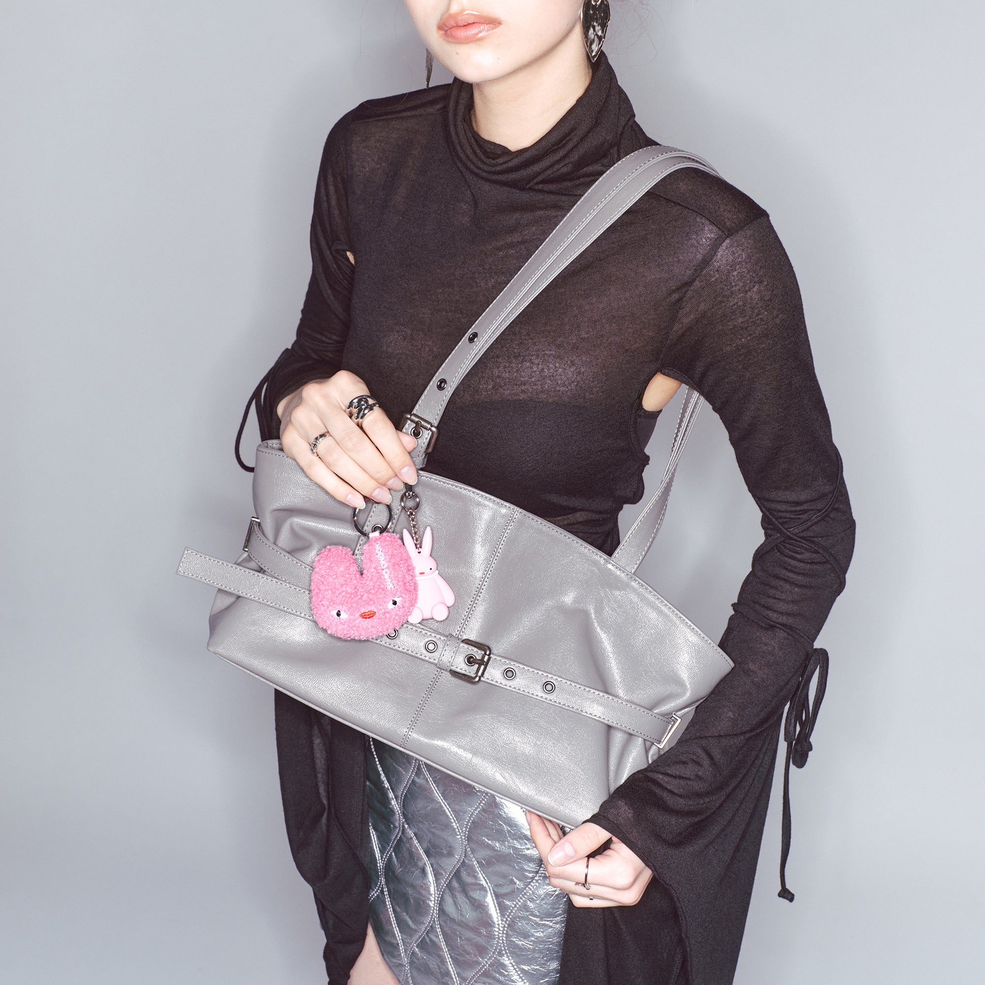le belt bag M goat gray