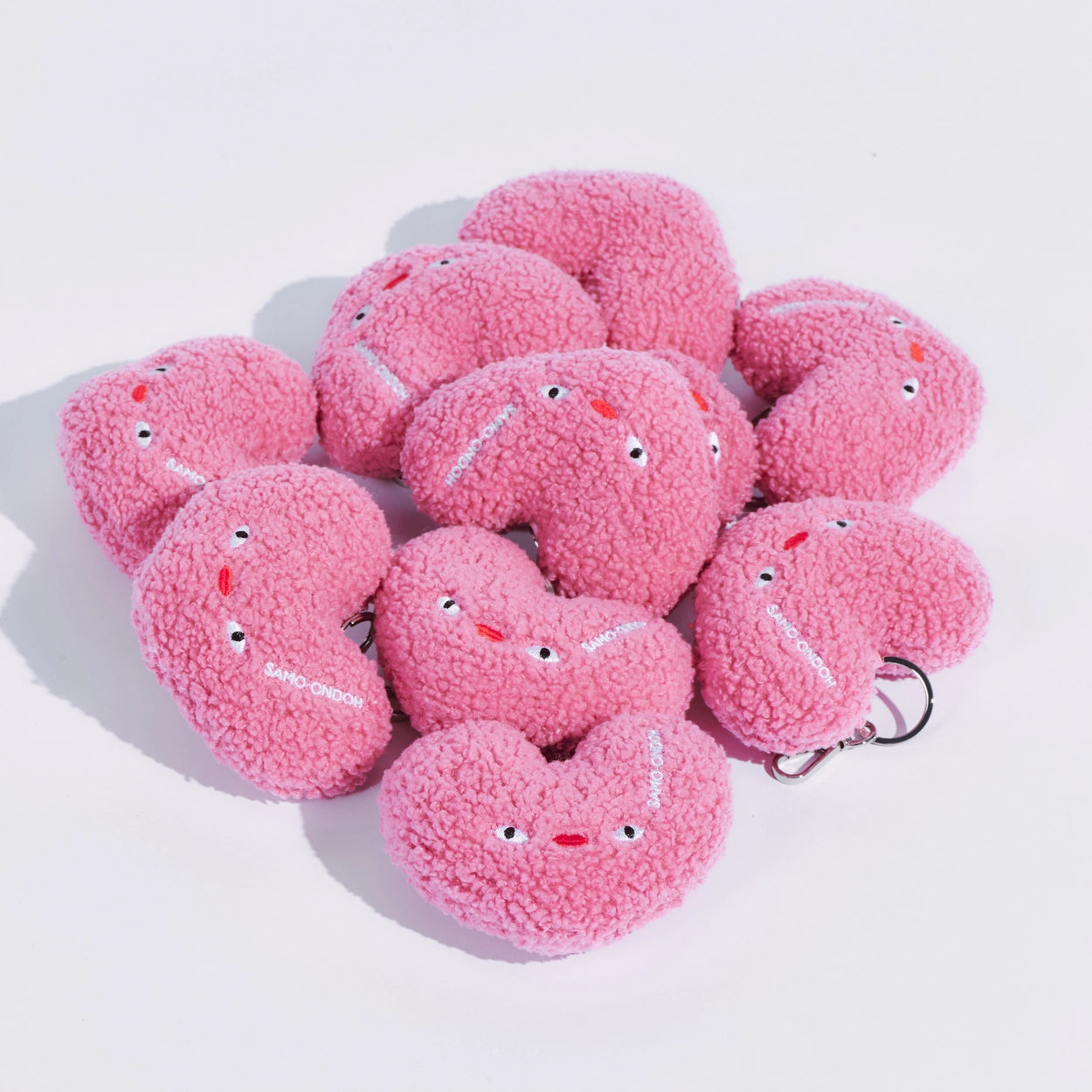 loveyom keychain eco shearling pink