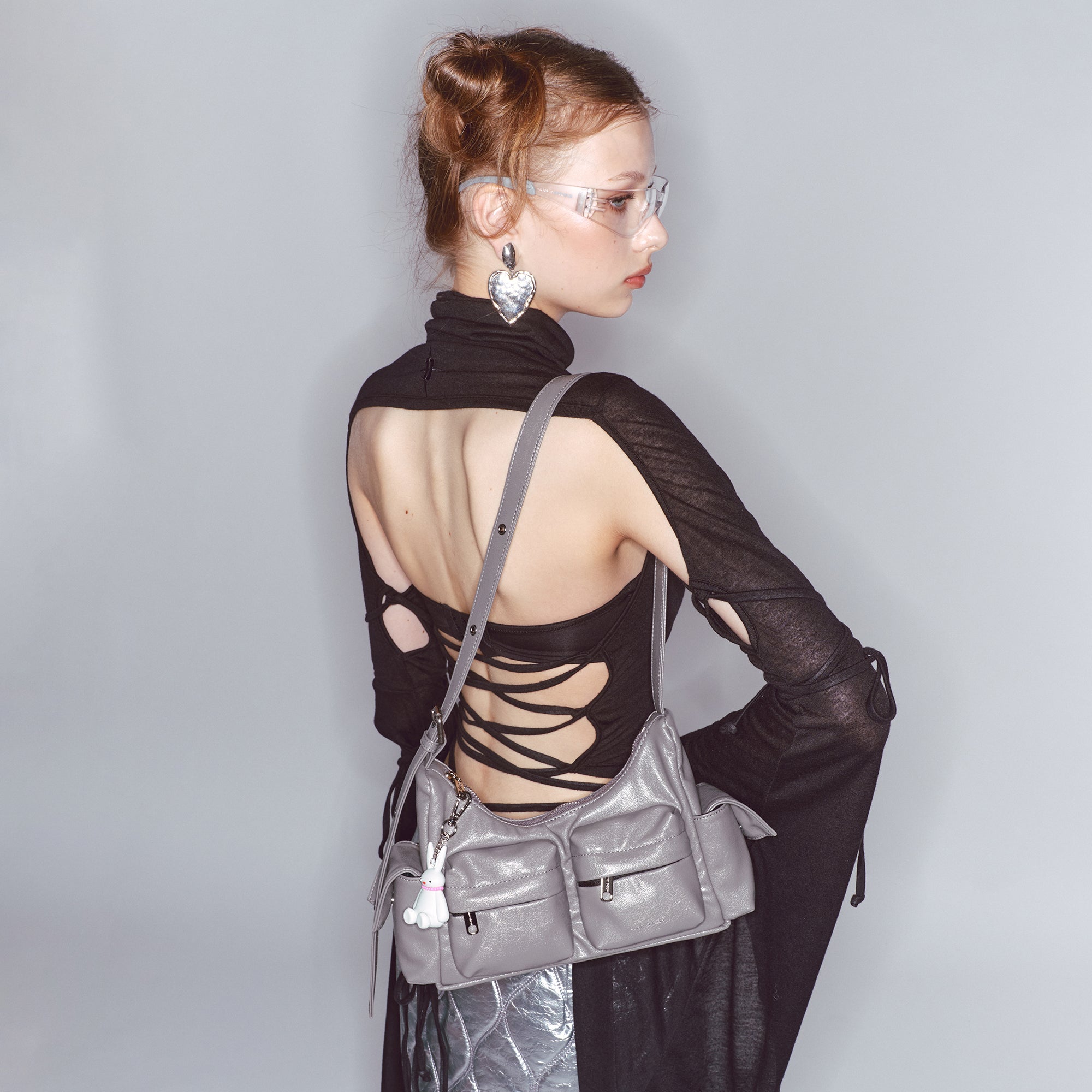 pocket mug bag M goat gray