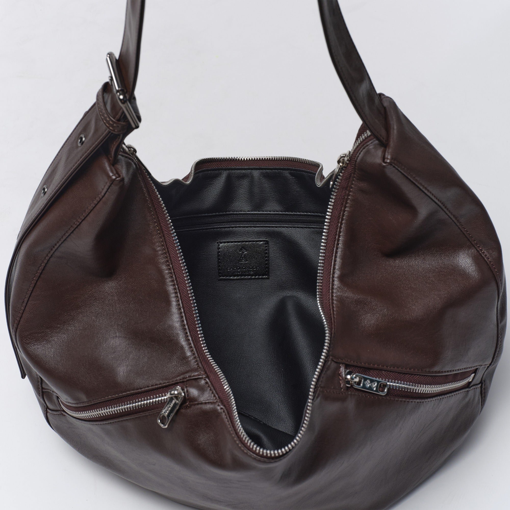 apple sling bag M nappa chocolate