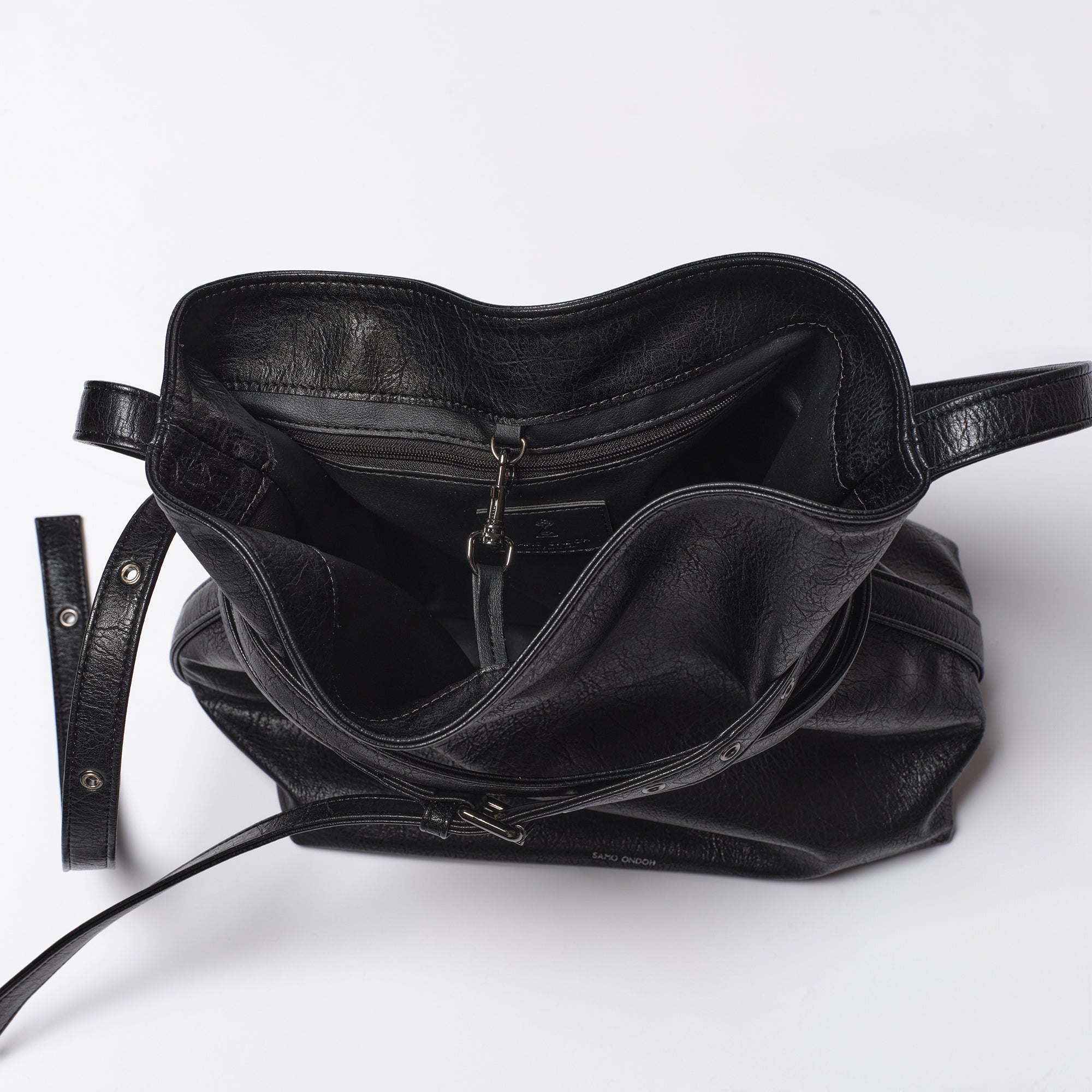 belt bucket bag M savage black