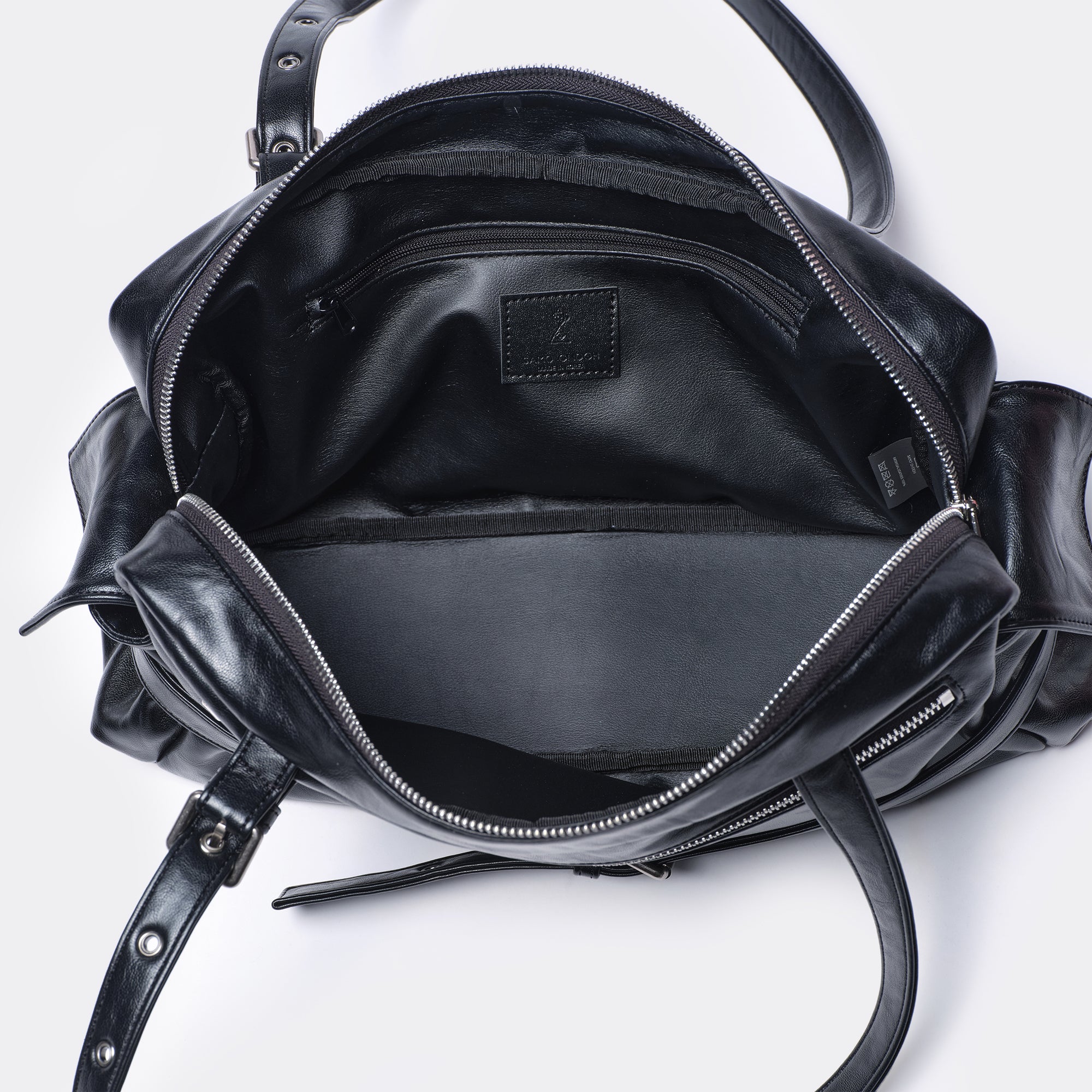 (restock Nov 26) belt utility bag L baked black