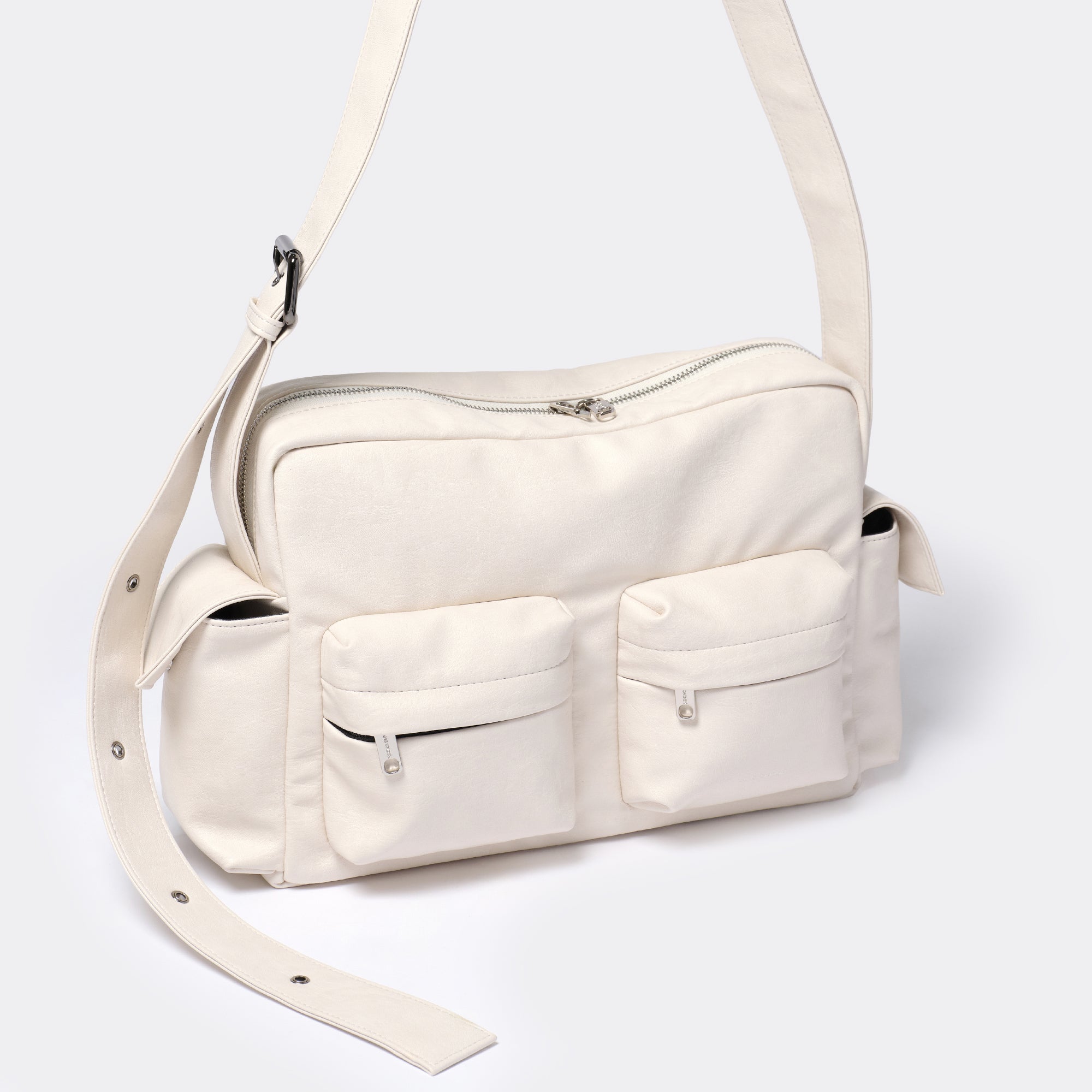 cross utility bag L nappa ivory