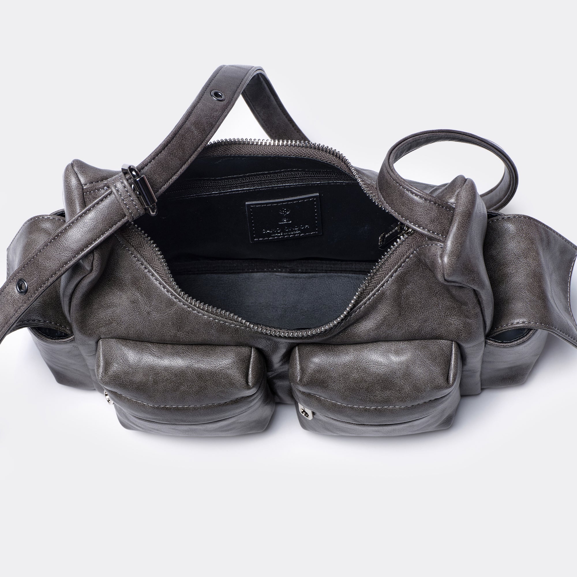 pocket mug bag M baked gray