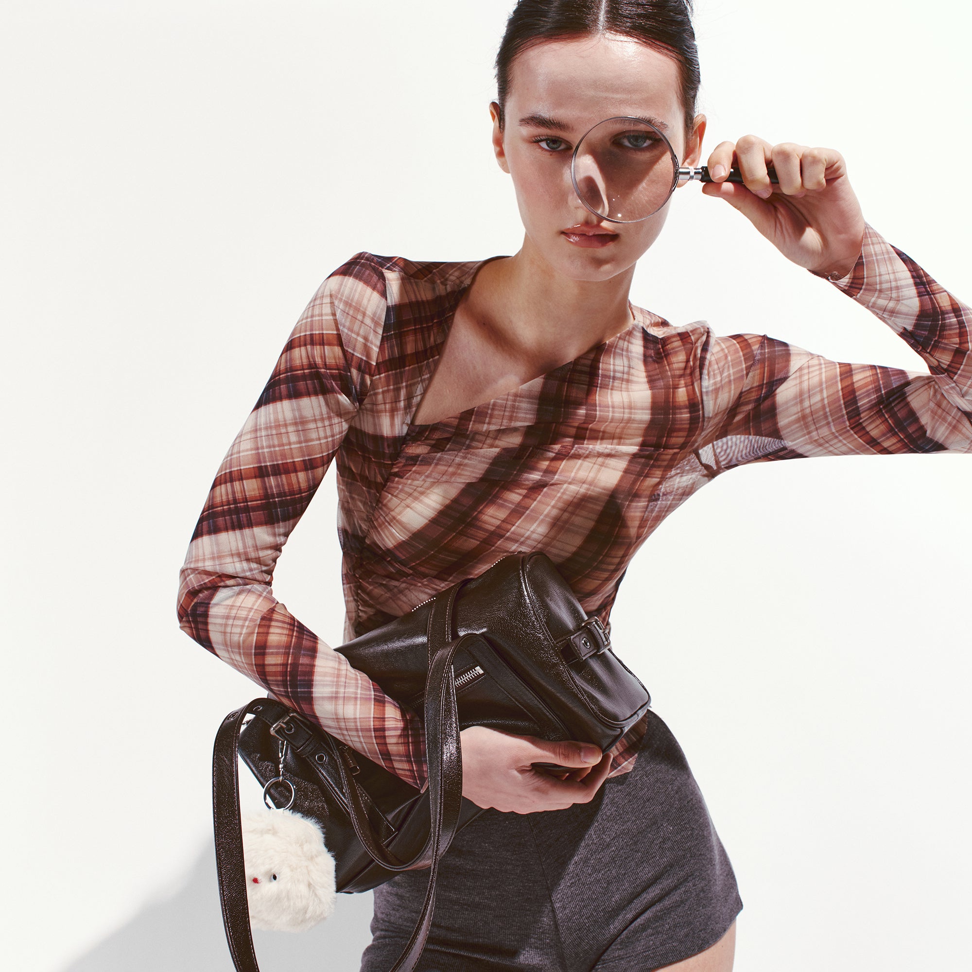 (restock Nov 4) museum bag M goat chocolate