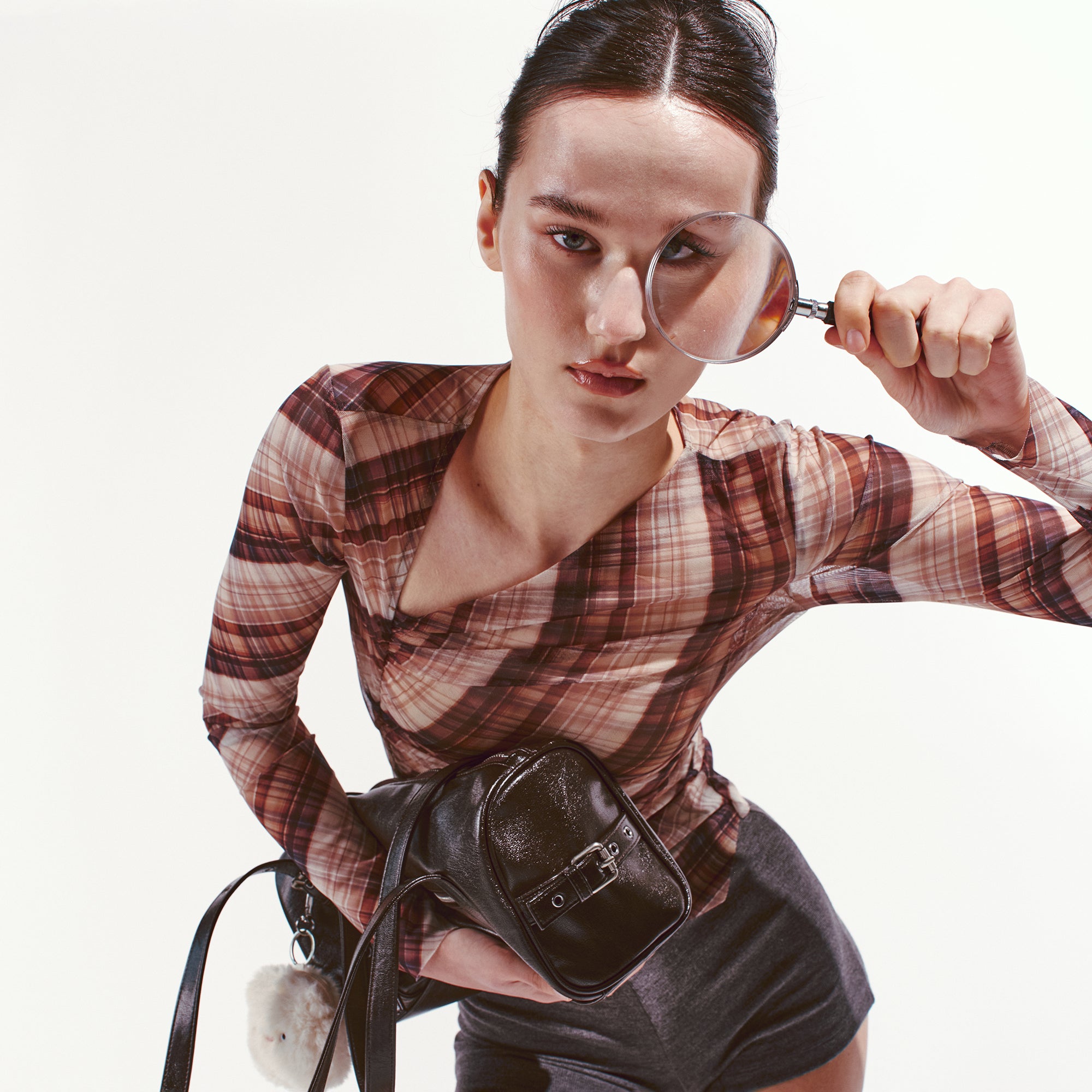 (restock Nov 4) museum bag M goat chocolate