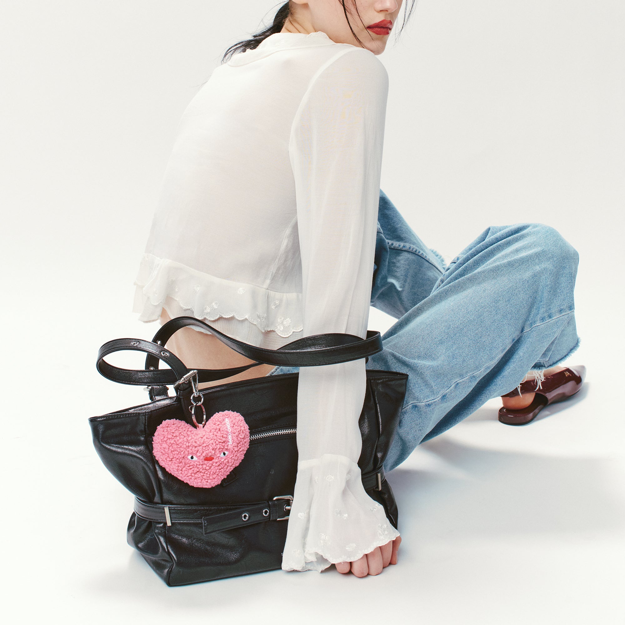 corset bag M goat black