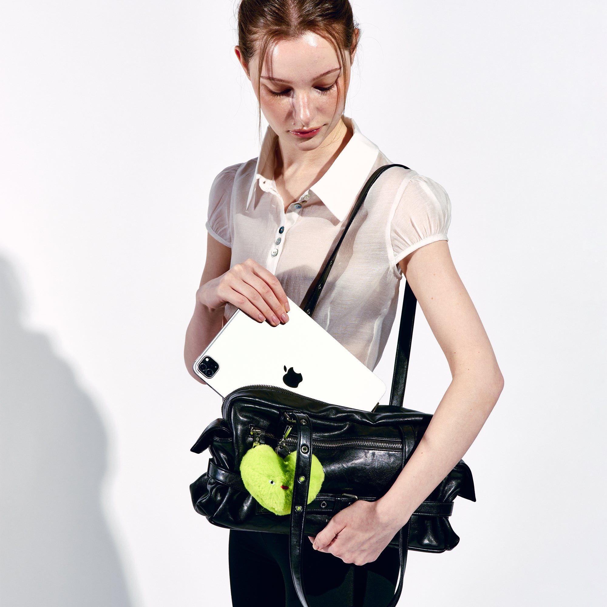 (restock Nov 26) belt utility bag L baked black