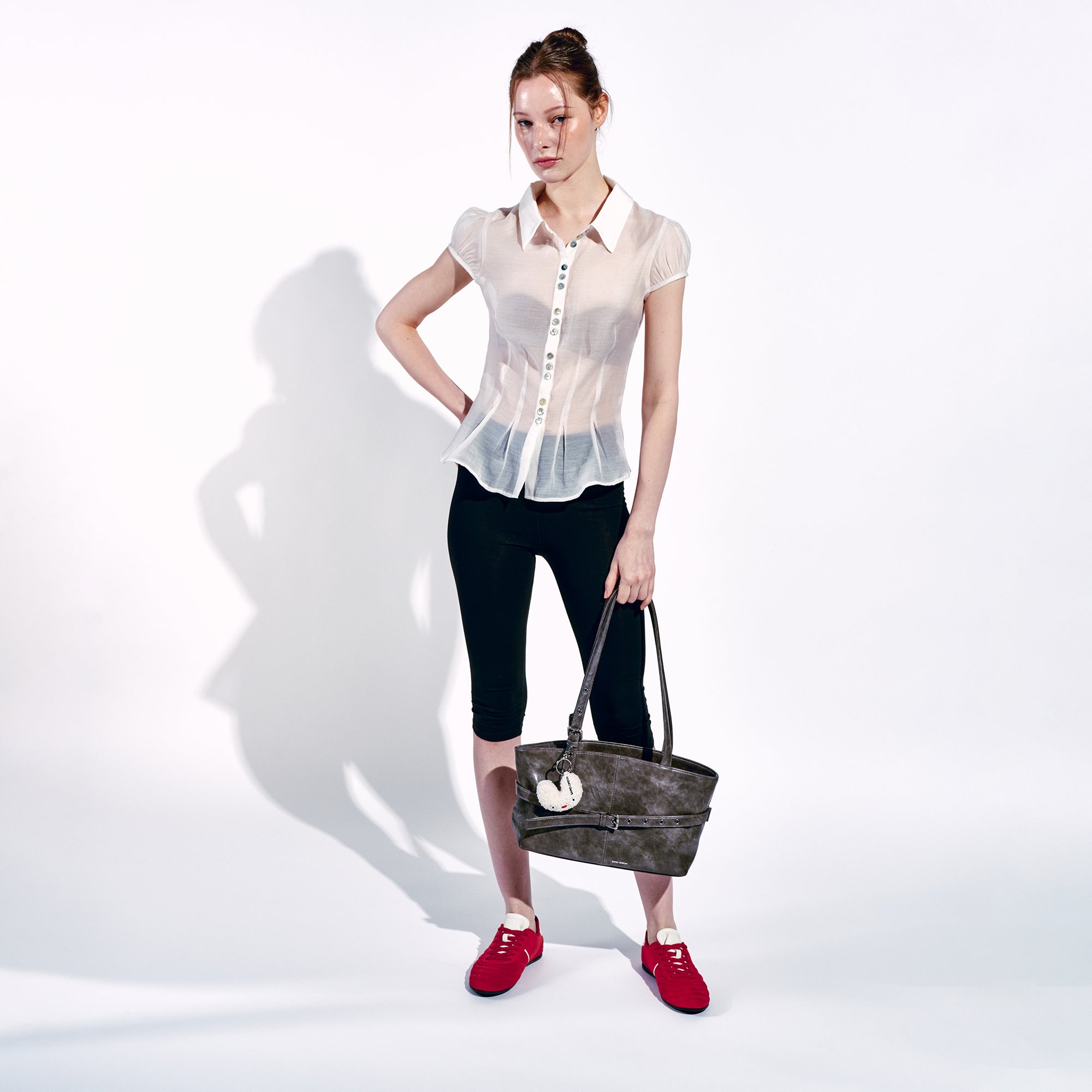 le belt bag M baked gray