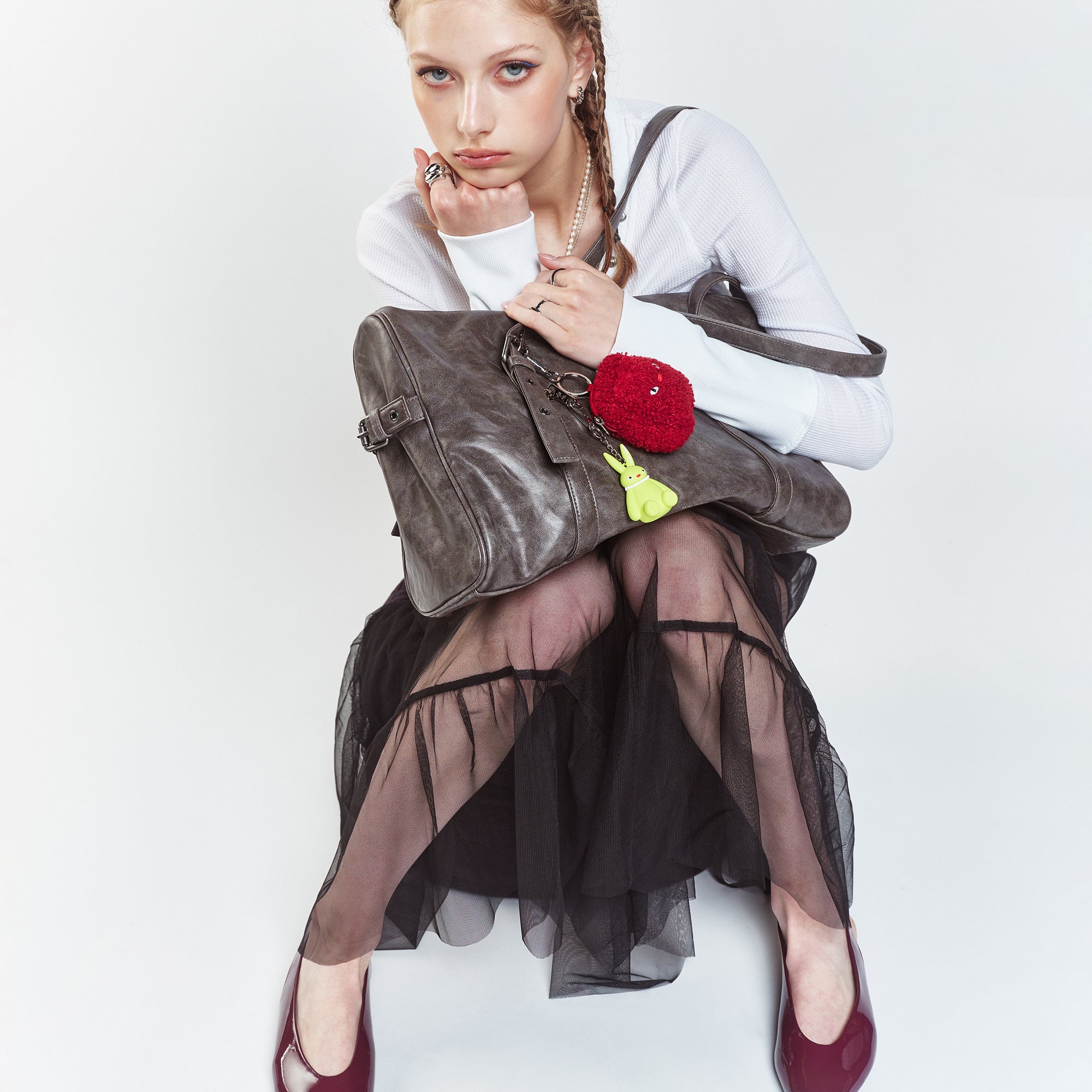 museum bag L baked gray