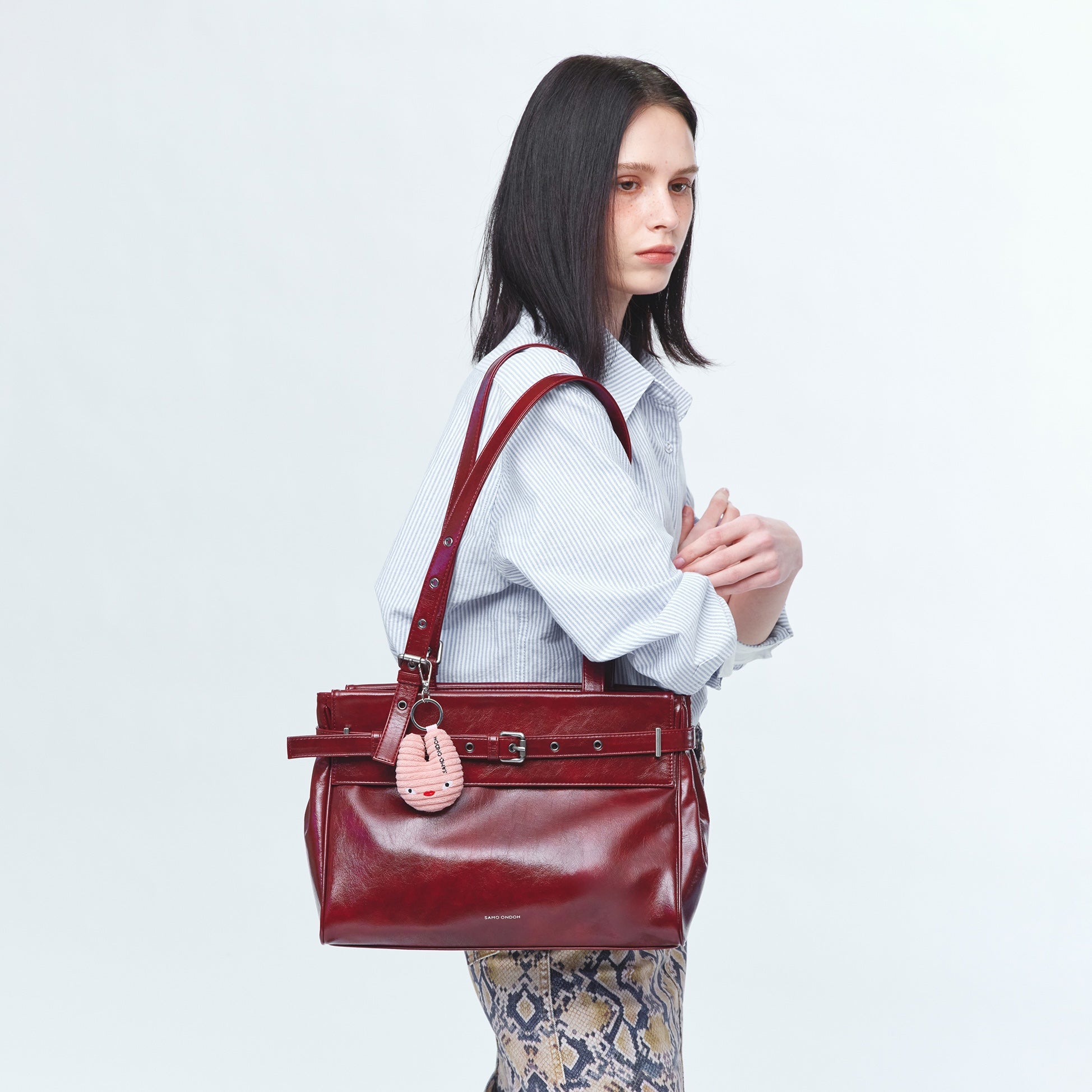 belt flap bag M vampire blood