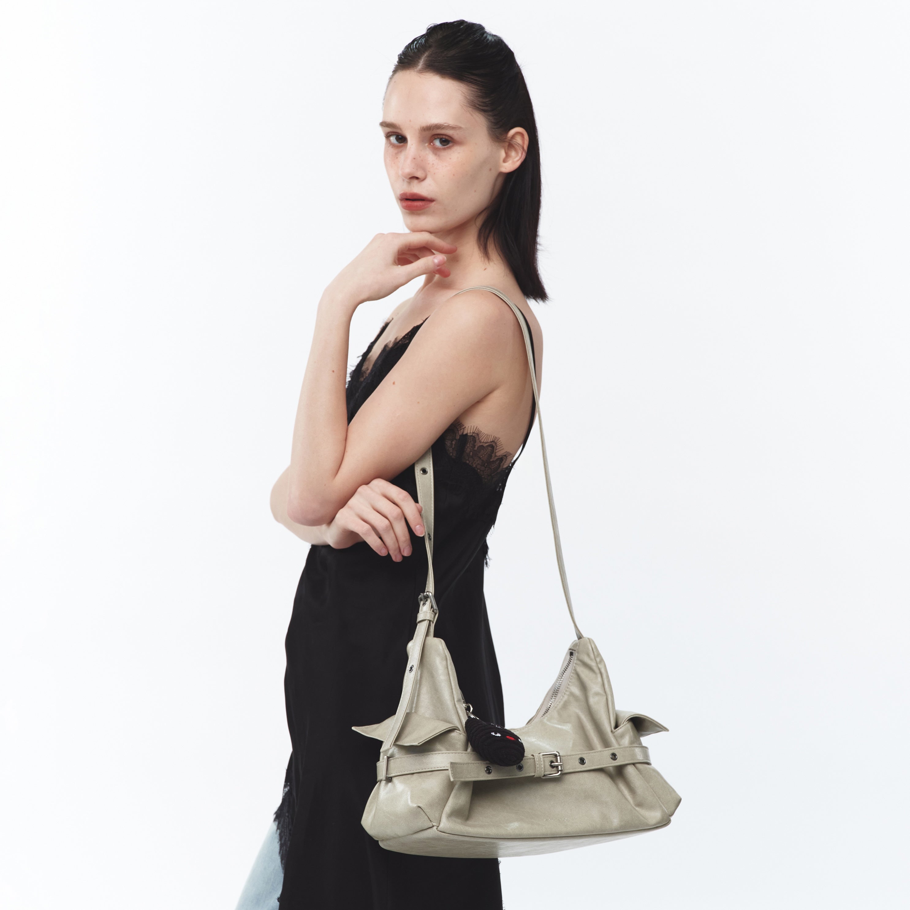 belt mondo bag M veg cream