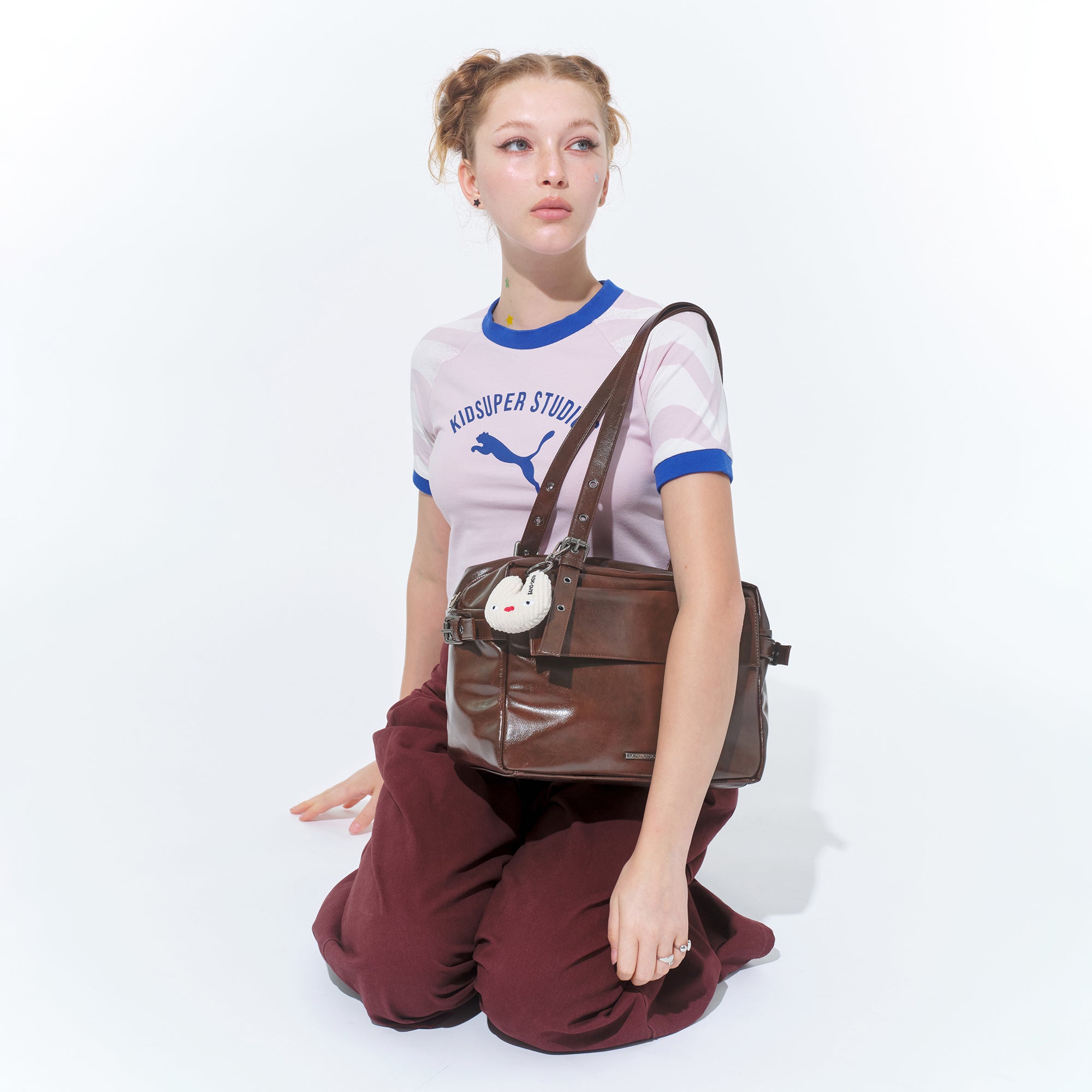 (restock soon) deca utility  bag M vampire walnut