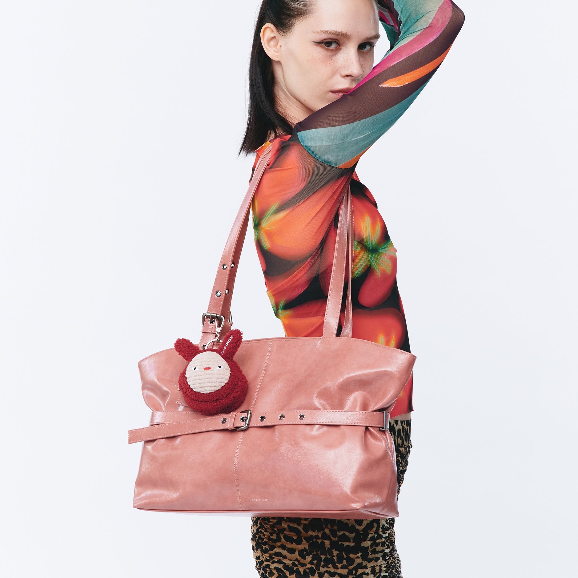 le belt bag L vampire pink